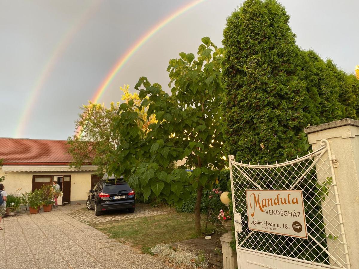 Mandula Haz Hotel Veszprem Ngoại thất bức ảnh