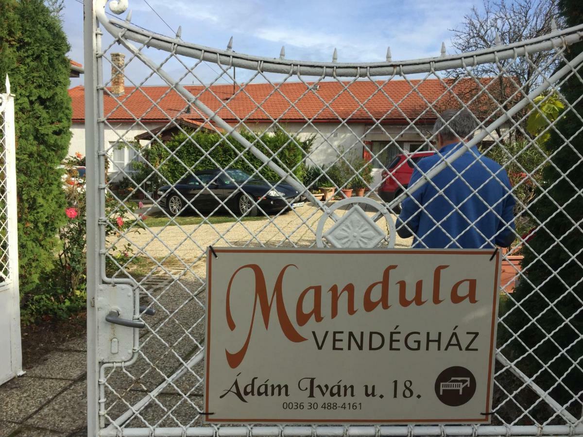 Mandula Haz Hotel Veszprem Ngoại thất bức ảnh